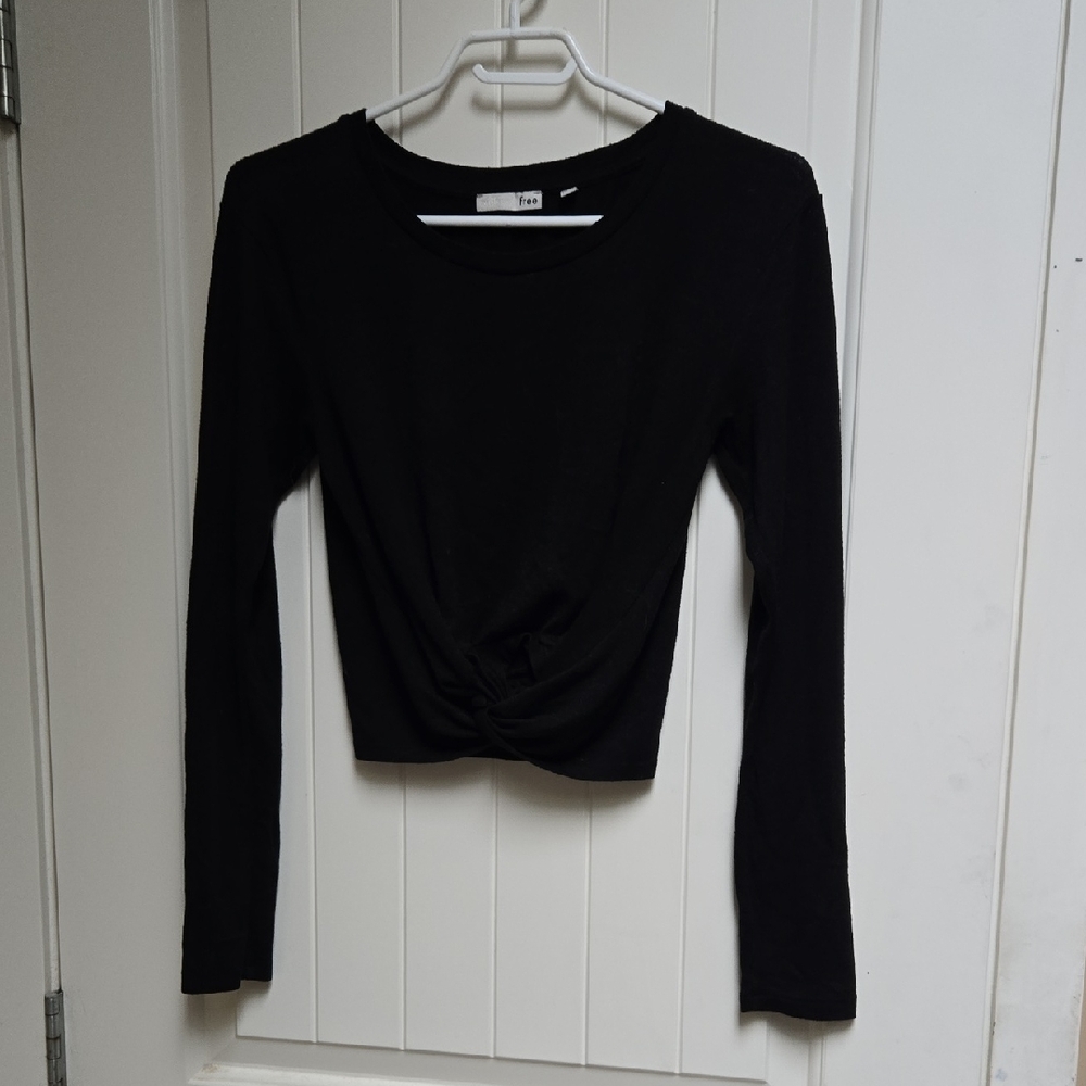 Aritizia Wilfred Free Cropped Black Long Sleeve Women's Top Long Sleeve Small